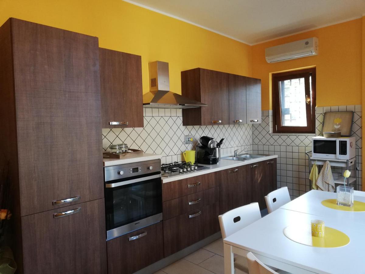 The Yellow House Fiumicino Exterior foto